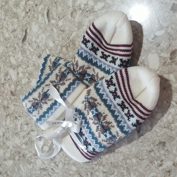 Laura Ashley Cozy Holiday Socks One Size - Picture 1 of 4